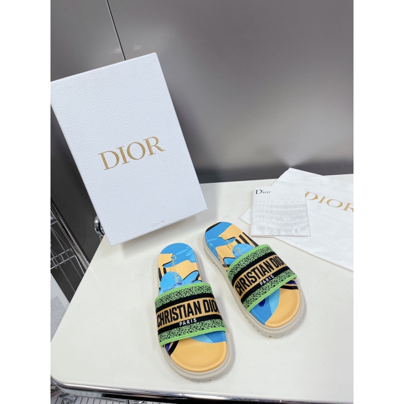 ch**an D*or slippers